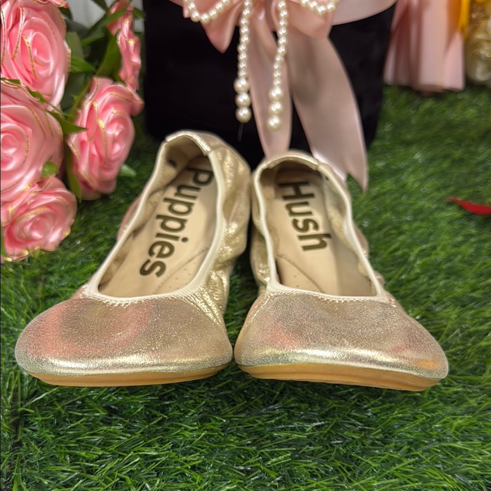Hush Puppies Women's Gold Ballet Flats